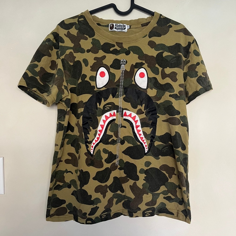 Bathing Ape Camo Shark Face T Shirt Mens Size Medium Green Brown Iconic Design